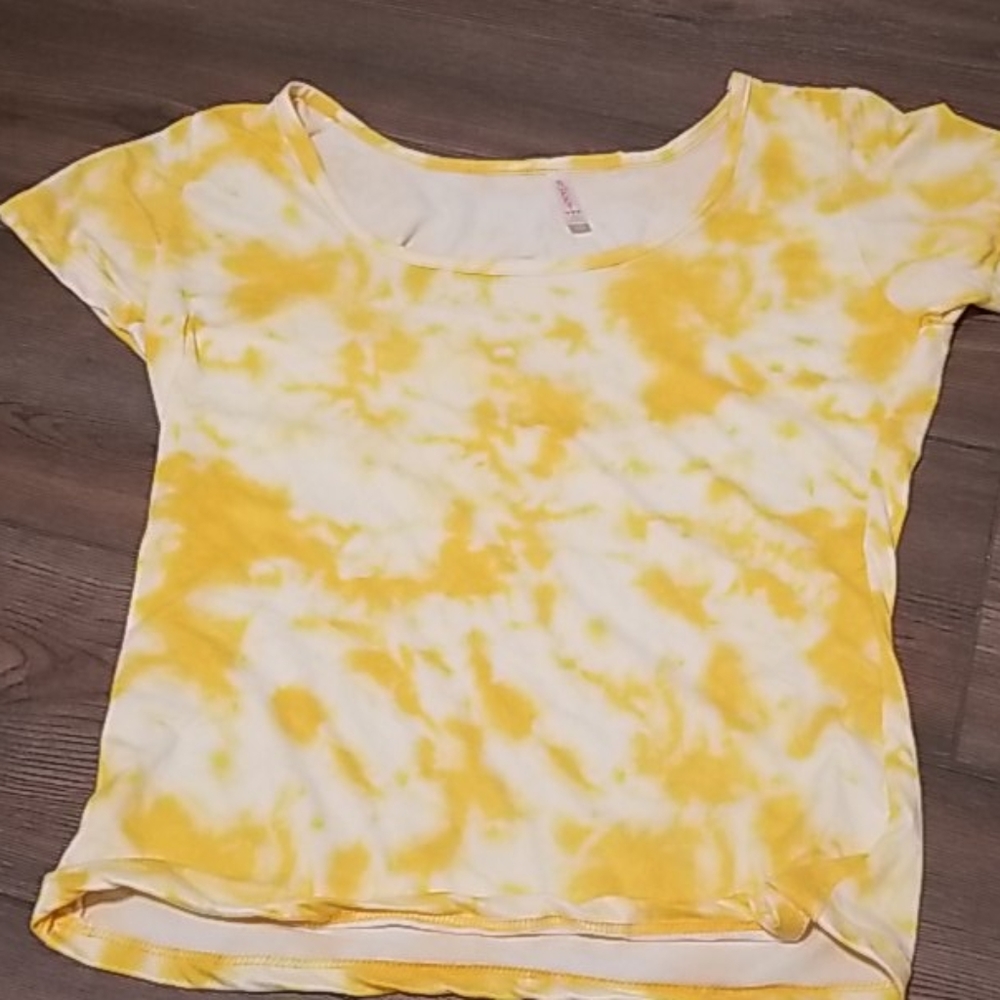 Yellow tiedye top